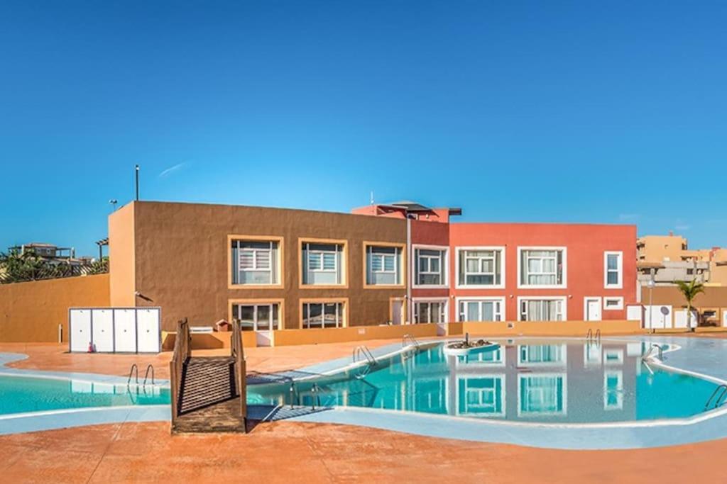 Moderna Casa De Invitados Con Terraza Y Piscina * Corralejo